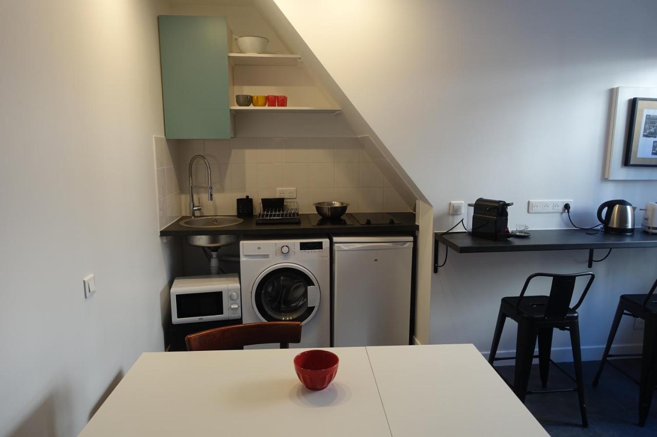Cite Pilleux - Cozy Apartment In A Private Lane Paris Exterior foto